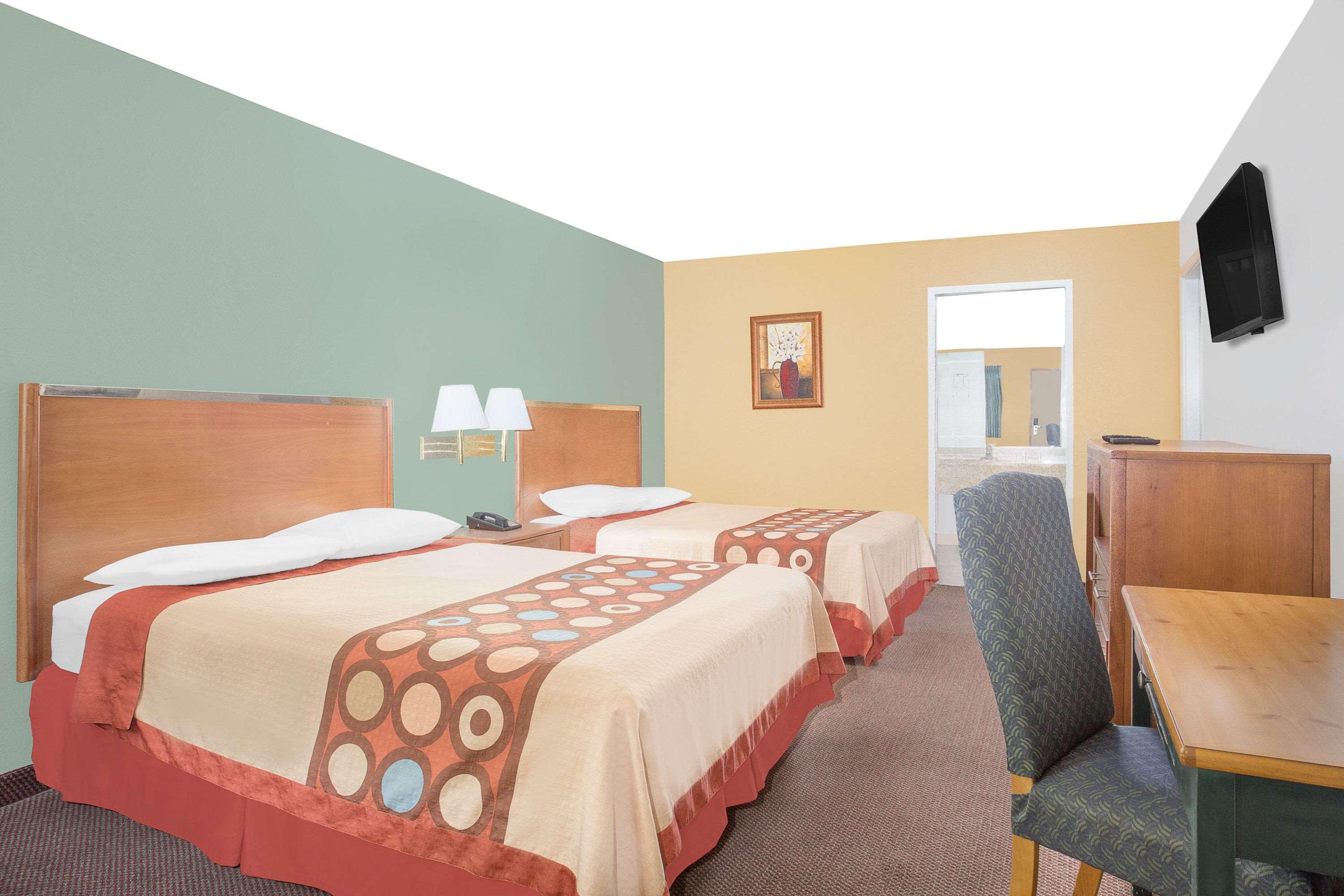 Super 8 By Wyndham St. George Ut Motel Exterior photo
